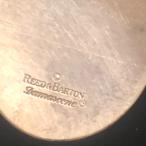 REED & Barton Damascene Oval Pendant on 925 Chain 18” & 1” - Picture 5 of 10